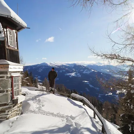 Bergfriedhuette *