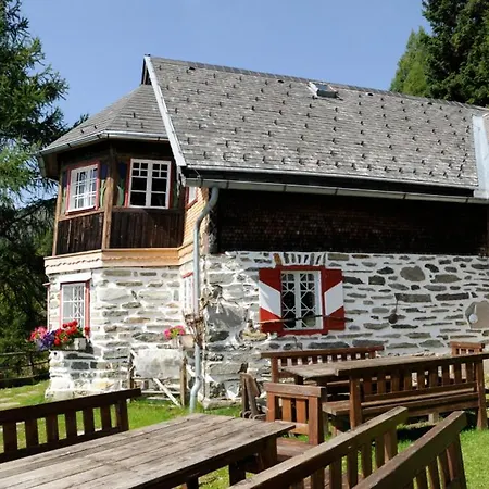 Bergfriedhuette *