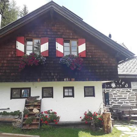 Bergfriedhuette Panzió