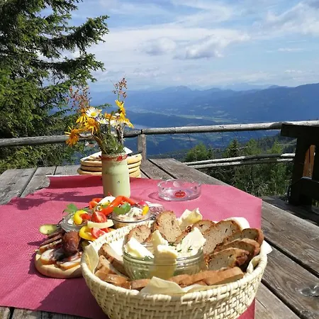 Bergfriedhuette Trebesing